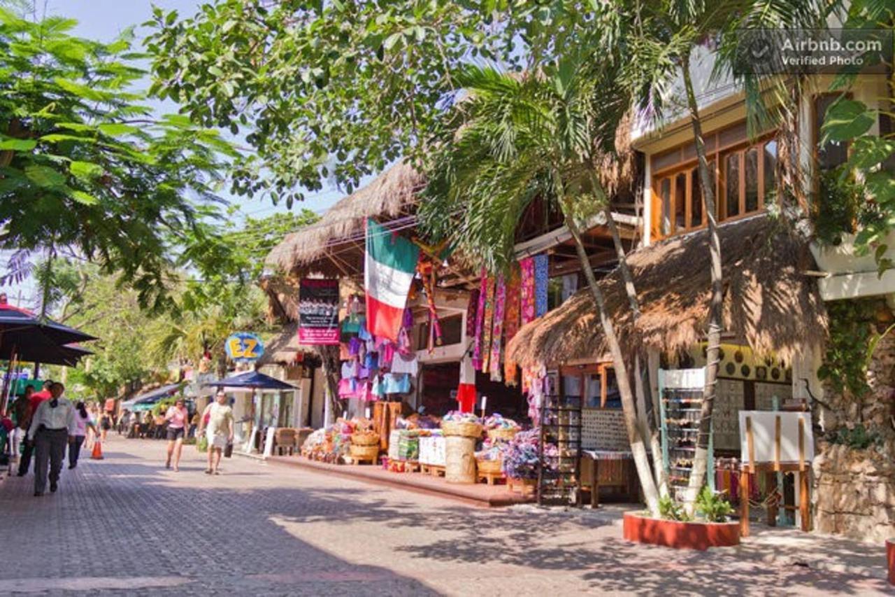 One Bedroom In The Heart Of Playa Only One Block To The Beach! * Playa del Carmen