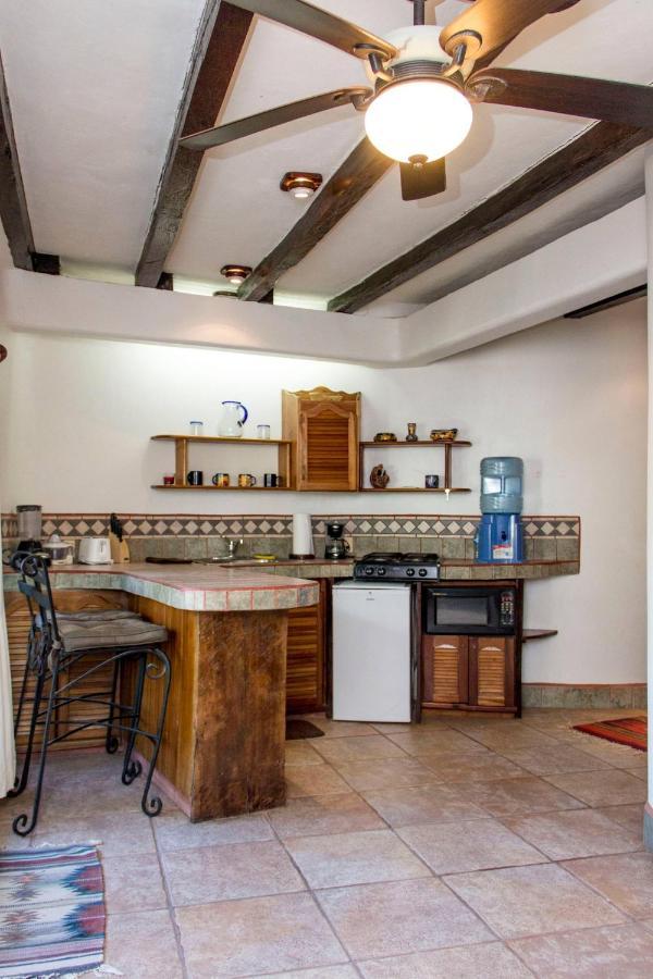 One Bedroom In The Heart Of Playa Only One Block To The Beach! * Playa del Carmen
