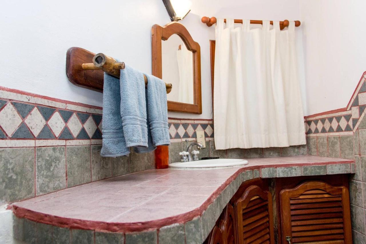 One Bedroom In The Heart Of Playa Only One Block To The Beach! Apartamento Playa del Carmen